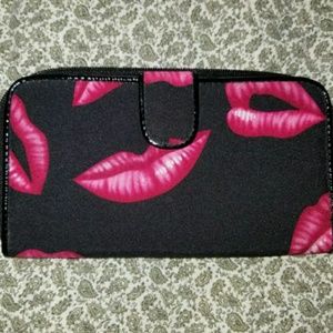 Fun Lip Wallet BN